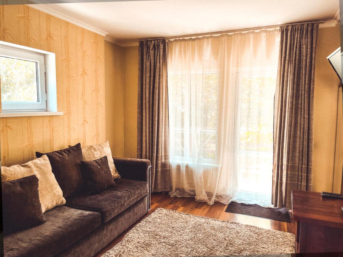 Dolinka Guest House Leto מראה חיצוני תמונה