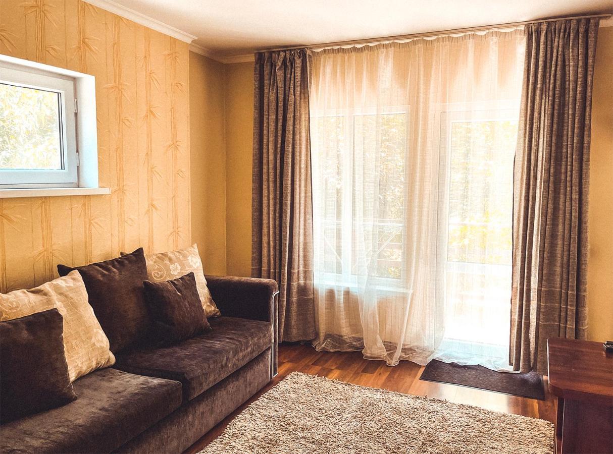 Dolinka Guest House Leto מראה חיצוני תמונה
