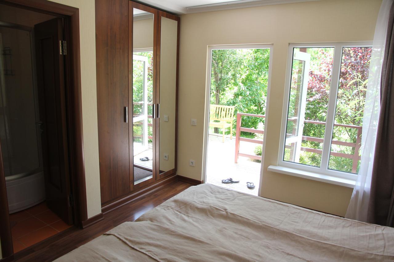 Dolinka Guest House Leto מראה חיצוני תמונה