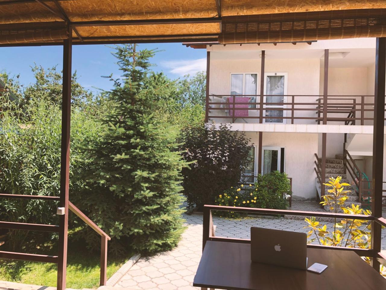 Dolinka Guest House Leto מראה חיצוני תמונה