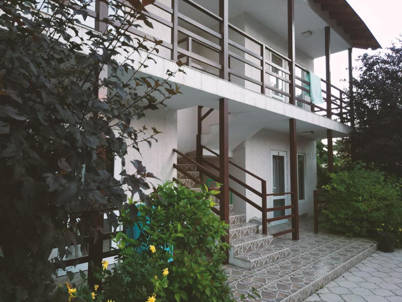 Dolinka Guest House Leto מראה חיצוני תמונה